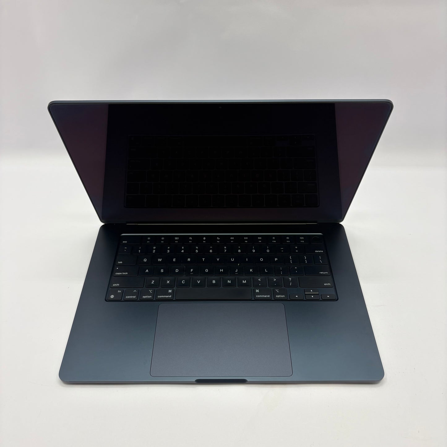 2024 Apple MacBook Air 15" M3 10C GPU 4.0GHz 8GB RAM 512GB SSD MRYV3LL/A